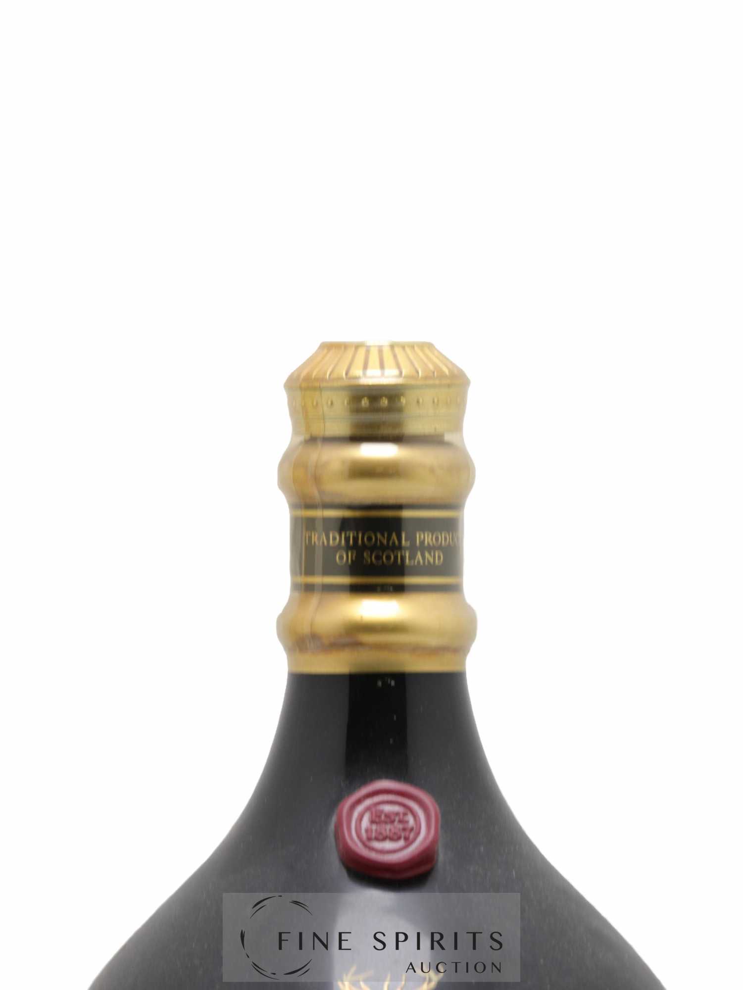 Buy Glenfiddich 18 years Of. Ancient Reserve Black Decanter