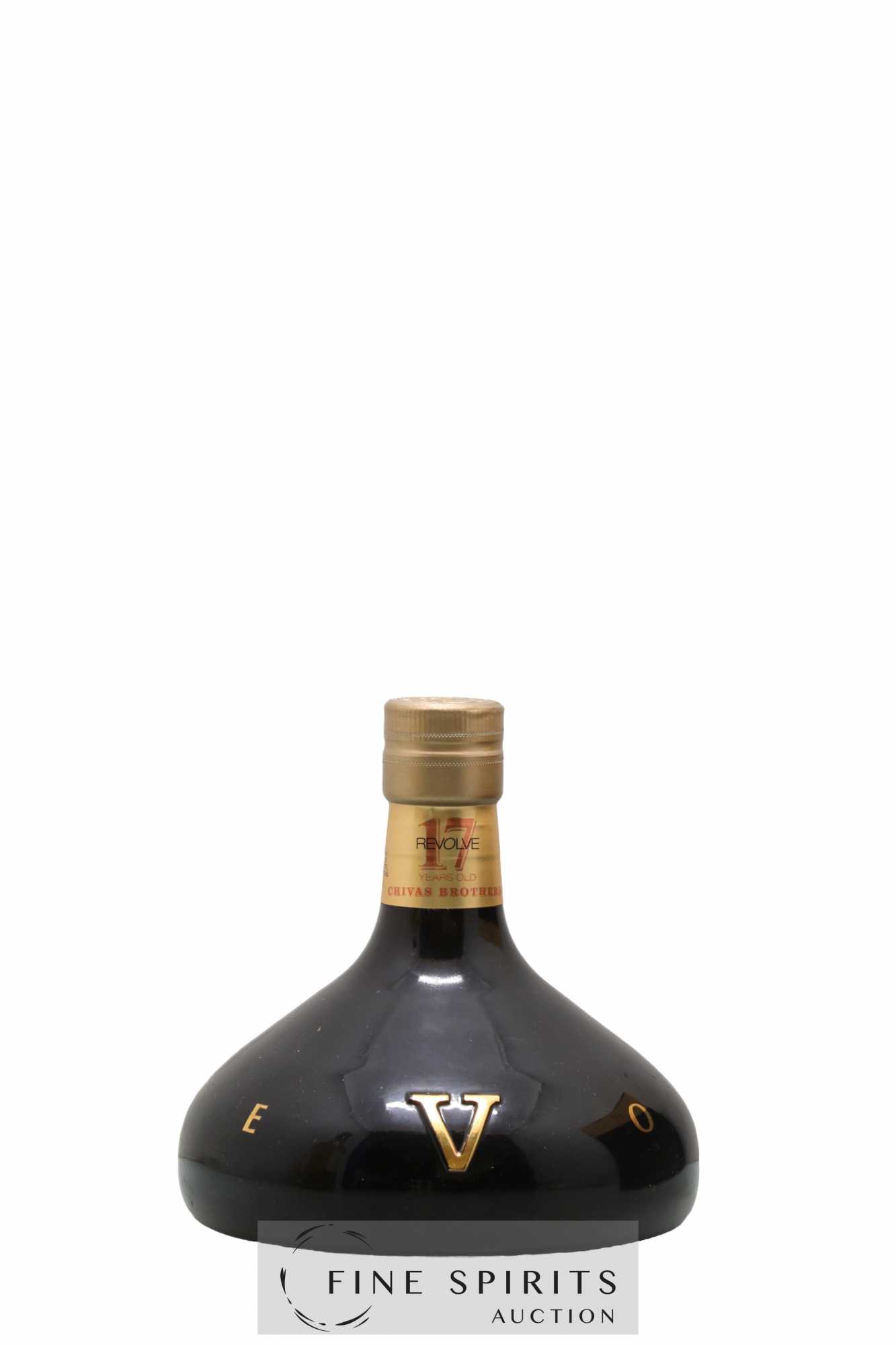 Acheter Chivas Brothers 17 years Of. Revolve (50cl.) (lot: 637)