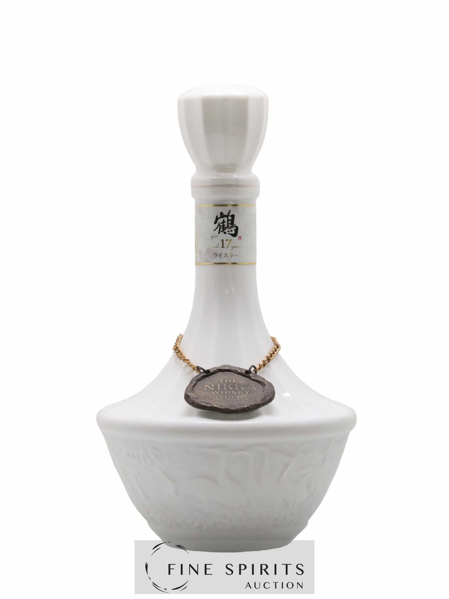 Buy Tsuru 17 years Of. Ceramic Decanter Nikka Whisky (lot: 2049)