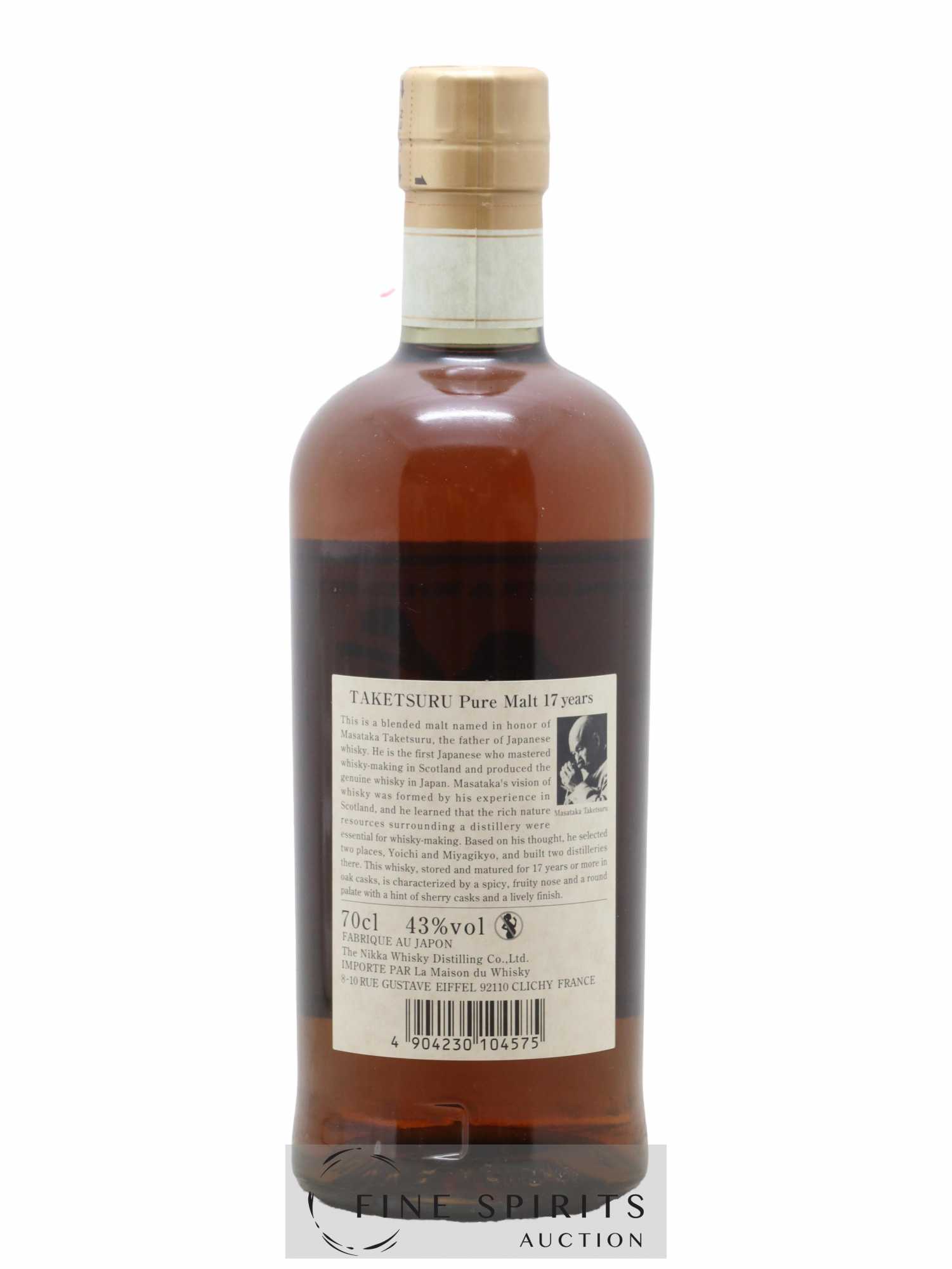 Buy Taketsuru 17 years Of. Pure Malt Nikka Whisky (lot: 803)