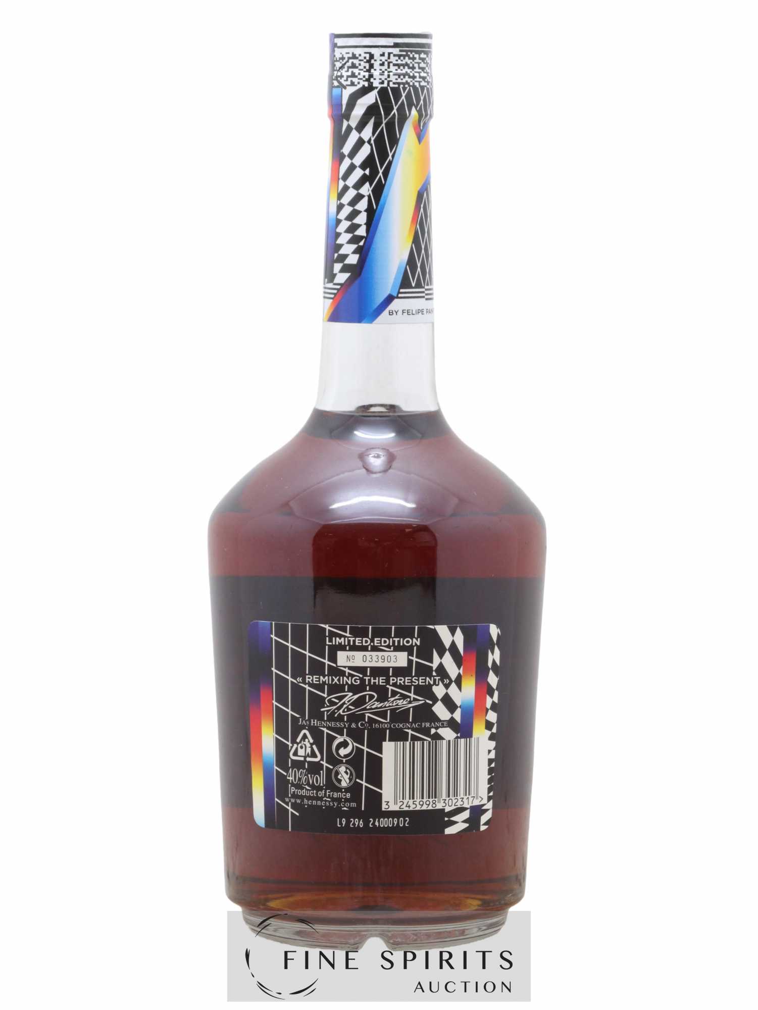 ブランデー Hennessy Very Special Limited Edition Hennessy and Felipe Pantone teamed up to design the 2019