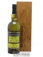 Chartreuse Of. Jaune - Reine des Liqueurs Mise 2010 - 1440 bouteilles 