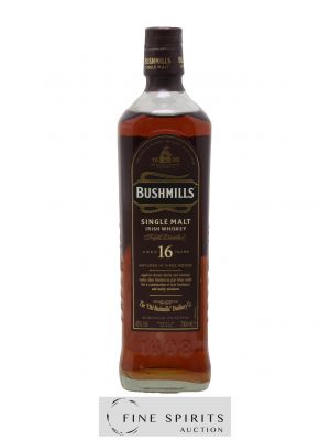 Bushmills 16 years Of. Matured in three woods ---- - Lot de 1 Bouteille