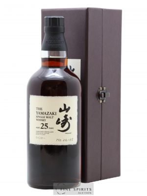Yamazaki 25 years Of. Suntory   - Lot de 1 Bouteille