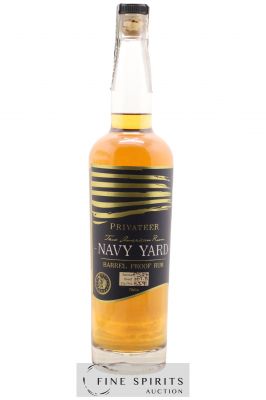 Privateer Of. Navy Yard Barrels P526 ---- - Lot de 1 Bouteille