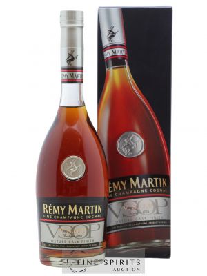 Rémy Martin Of. V.S.O.P. Mature Cask Finish ---- - Lot de 1 Bouteille