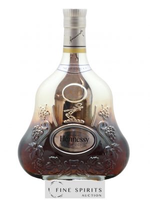 Hennessy Of. X.O 2010 Release Exclusive Collection AAK ---- - Lot de 1 Bouteille