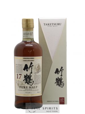 Taketsuru 17 years Of. Pure Malt Nikka Whisky   - Lot de 1 Bouteille