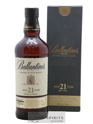 Ballantine's VERY OLD SCOTCH WHISKY Aged 30 years