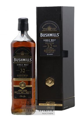 Bushmills 32 years 1989 Of. The Causeway Collection Port Cask n°6096 - One of 223 LMDW ---- - Lot de 1 Bottle