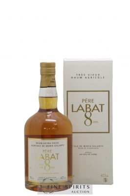 Père Labat 8 years Of. Hors d'Âge Fûts de Chêne ---- - Lot de 1 Bouteille