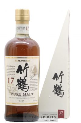 Taketsuru 17 years Of. Pure Malt Nikka Whisky ---- - Lot de 1 Bouteille