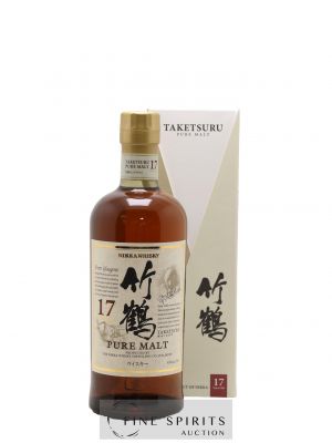 Taketsuru 17 years Of. Pure Malt Nikka Whisky ---- - Lot de 1 Bouteille