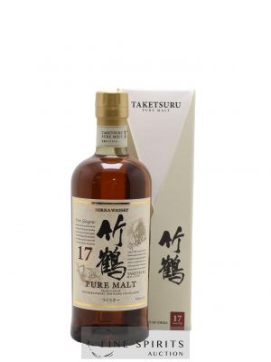 Taketsuru 17 years Of. Pure Malt Nikka Whisky ---- - Lot de 1 Bouteille