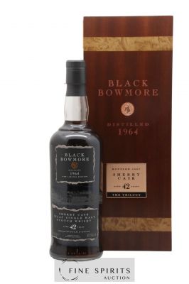 Black Bowmore 42 years 1964 Of. New Limited Edition Sherry Cask - One of 827 - bottled 2007 The Trilogy ---- - Lot de 1 Bouteille Black Bowmore 42 years 1964 Of. New Limited Edition Sherry Cask - One of 827 - bottled 2007 The Trilogy ---- - Lot de 1 Bouteille