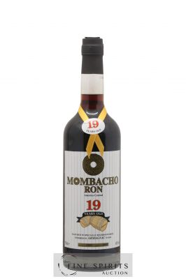Mombacho 19 years 1989 Of. Armagnac Wood Finished - bottled 2008 ---- - Lot de 1 Bottle