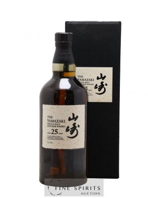 Yamazaki 25 years Of. Suntory 