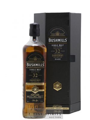 Bushmills 32 years 1989 Of. The Causeway Collection Port Cask n°6095 - One of 354 LMDW ---- - Lot de 1 Bottle