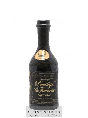 La Favorite Of. Privilège bottled 2015 Cuvée d'Exception 