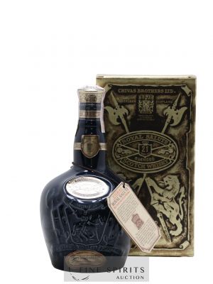 Chivas 21 years Of. Sapphire Flagon Royal Salute ---- - Lot de 1 Bouteille