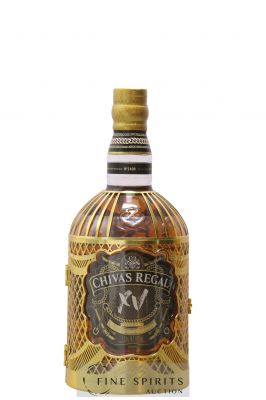 Chivas Regal 15 years Of. XV Limited Edition Design by Olivier Rousteing (1L) ---- - Lot de 1 Bouteille