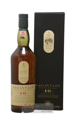 Lagavulin 16 years Of. (70cl.) 