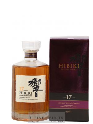 Hibiki 17 years Of. Suntory 